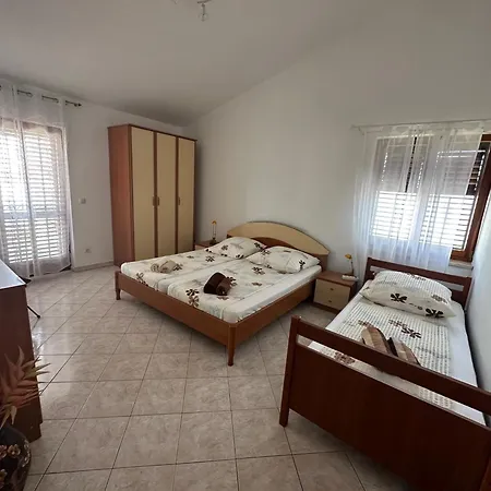 Mira Apartmán Pula