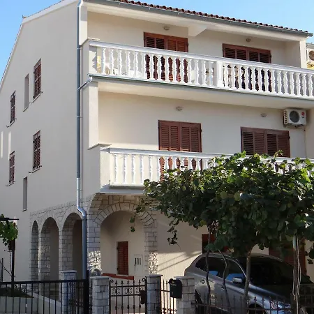 Apartmán Mira Pula
